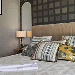 Διαμέρισμα Vivi Homes - Sunrise Pool, Sauna, Gym, Terrace & Sea View Τορρεμολίνος