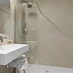 Vivi Homes - Sunrise Pool, Sauna, Gym, Terrace & Sea View Apartment Torremolinos