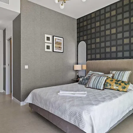 Appartement Vivi Homes - Sunrise Pool, Sauna, Gym, Terrace & Sea View Torremolinos